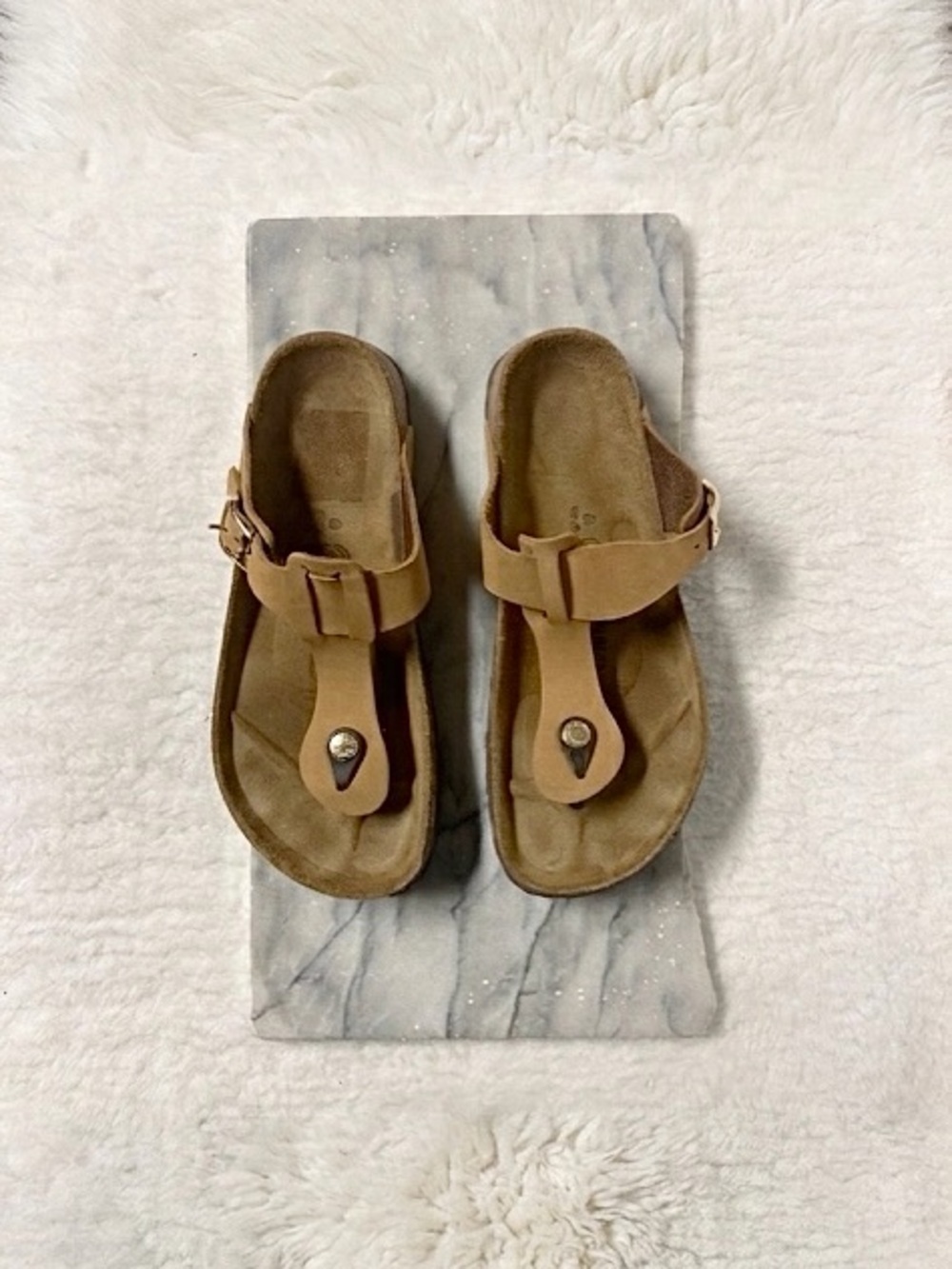 Betula by Birkenstock Gizeh Tan Suede Sandals Womens Size 8 Shoes